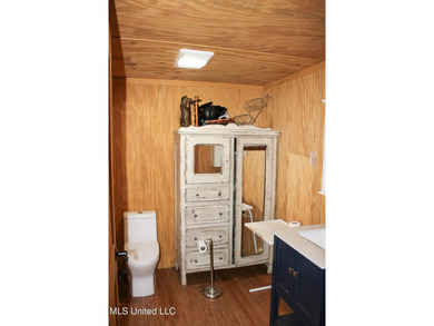MULTI HOME PROPERTY! Welcome to your outdoorsman's paradise -- - photo 30