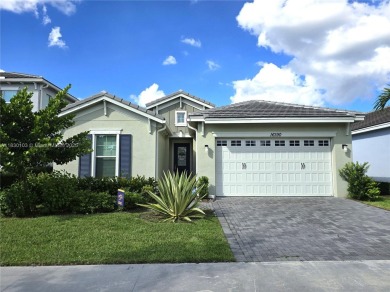 (private lake, pond, creek) Home For Sale in Loxahatchee Florida