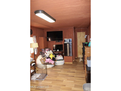 MULTI HOME PROPERTY! Welcome to your outdoorsman's paradise -- - photo 32