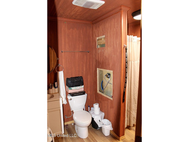 MULTI HOME PROPERTY! Welcome to your outdoorsman's paradise -- - photo 34