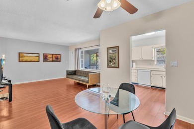 Ideally located in the heart of Boca Raton, 100 Royal Palm Way - photo 7