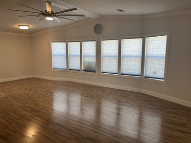 Listed by the Sales Team of Jamaica Bay Village. Beautiful - photo 2
