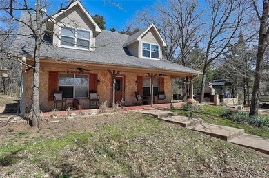Enjoy lake living in the desirable Cambridge Shores at Lake - photo 1