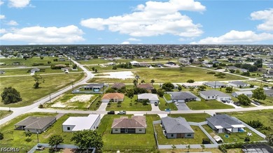 Beautifully maintained and showing like a model home, this - photo 4