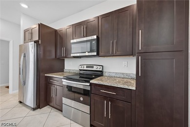 Beautifully maintained and showing like a model home, this - photo 8