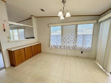 Enjoy easy living in this charming 2 bed, 2 bath home located in - photo 4