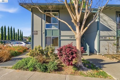 Welcome to this beautifully updated 1-bedroom, 1-bath - photo 1