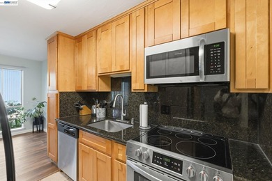 Welcome to this beautifully updated 1-bedroom, 1-bath - photo 7