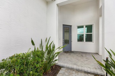 **UPGRADED TO THE MAX - AVAILABLE NOW** Private, Turn-Key Living - photo 9