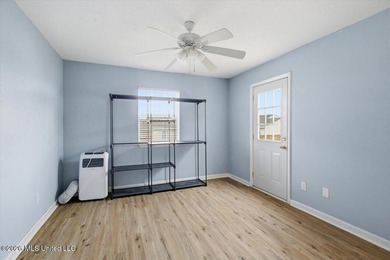 Affordable living right on the Reservoir! Make this your home - photo 24