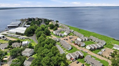 Affordable living right on the Reservoir! Make this your home - photo 30