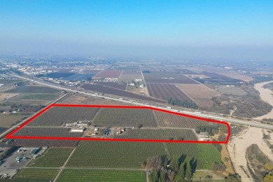 (private lake, pond, coastal) Home For Sale in Kingsburg California