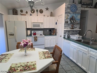 This charming home invites you to enjoy the good life with some - photo 7