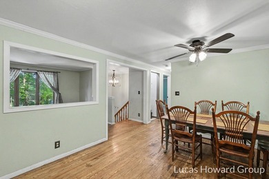 Tucked away on a private shared drive, this lovely 3-bed 2-bath - photo 6