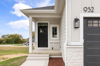 Saylorville Lake Home For Sale in Polk City Iowa