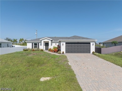 This is a short sale. Welcome to this beautifully built 2023 - photo 1