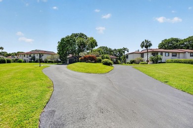 Welcome to 8208 Casa Del Lago, Unit 23B, an exceptional - photo 8
