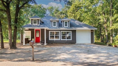 Lake Home For Sale in Quinlan, Texas