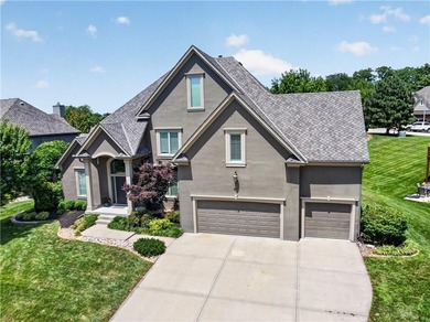 Welcome to this beautifully updated 5-bedroom, 4.5-bath home in - photo 3