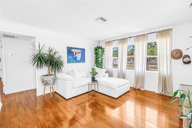 Welcome to 798 & 798 1/2 45th Avenue North, nestled in one of St - photo 11