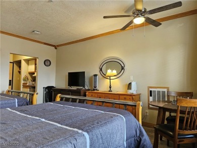 Adventure awaits at this cozy studio in Cedar Breaks Lodge, just