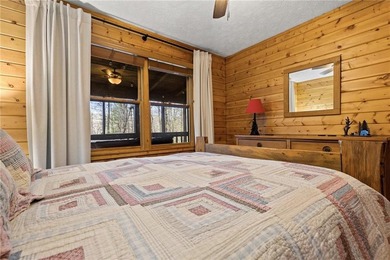 This charming cabin is the perfect opportunity for a primary - photo 16