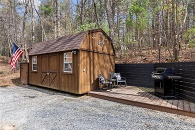 This charming cabin is the perfect opportunity for a primary - photo 21