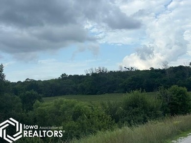 (private lake, pond, creek) Acreage Sale Pending in Chariton Iowa