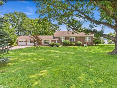 (private lake, pond, creek) Home For Sale in Keokuk Iowa