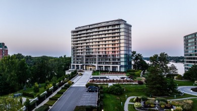 Lake Home For Sale in Laval (Chomedey),