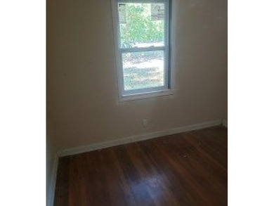 PRICE REDUCED. This great 4 bedroom, 2 bathroom single family - photo 9