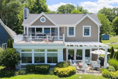 Immaculate, 5 BD 3.5 BA 3,022-sq-ft like-new contemporary in - photo 1