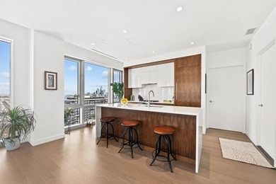 A rare penthouse resale at 75 Park Lane South. Residence PH 3701 - photo 12