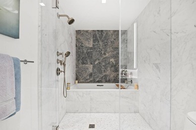 A rare penthouse resale at 75 Park Lane South. Residence PH 3701 - photo 15