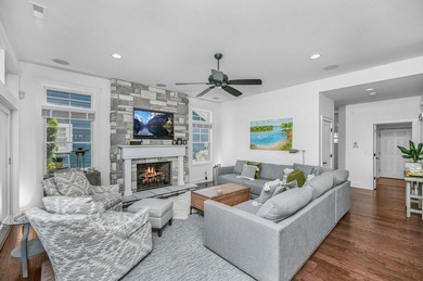 Immaculate, 5 BD 3.5 BA 3,022-sq-ft like-new contemporary in - photo 9