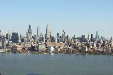 A rare penthouse resale at 75 Park Lane South. Residence PH 3701 - photo 24