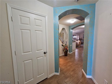 Welcome to this beautifully maintained, fully furnished - photo 5
