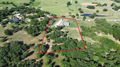 Welcome to this exceptional single-level custom home, completed - photo 10