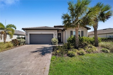Experience exceptional Southwest Florida living in this - photo 2