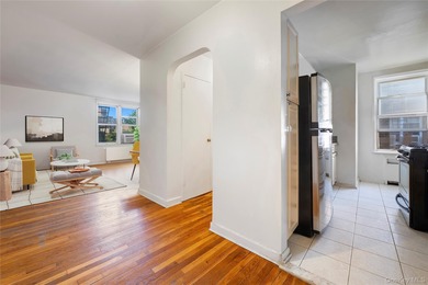 Are you searching to buy a 1-bed in Forest Hills doorman