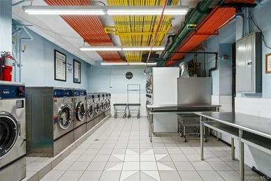 Are you searching to buy a 1-bed in Forest Hills doorman