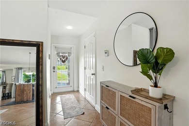 Welcome to your sunny Florida retreat in highly desirable - photo 3