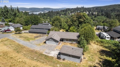 (private lake, pond, creek) Home For Sale in Rainier Oregon