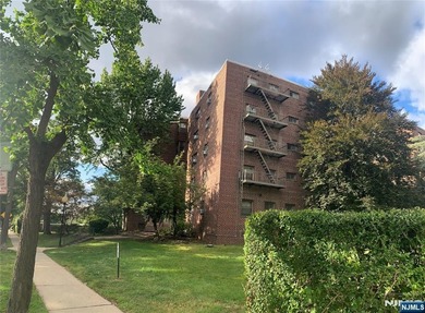 Hudson River Other For Sale in Fort Lee New Jersey