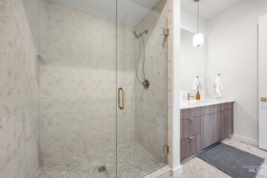 Open House Saturday, March 14: 12-3pm! Secure your elevated