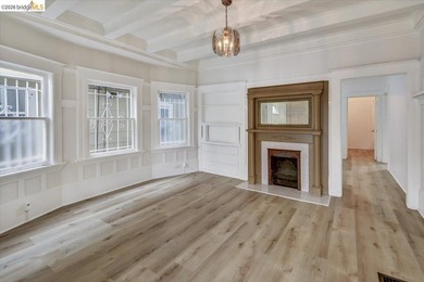 This occupied duplex is in a great location near Lake Merritt is - photo 16