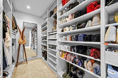 Discover the pinnacle of sophisticated urban living at 41 West - photo 16