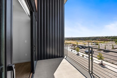 Open House Saturday, March 14: 12-3pm! Secure your elevated