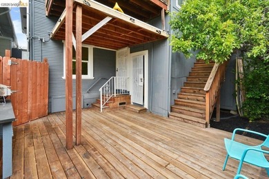 This occupied duplex is in a great location near Lake Merritt is - photo 22
