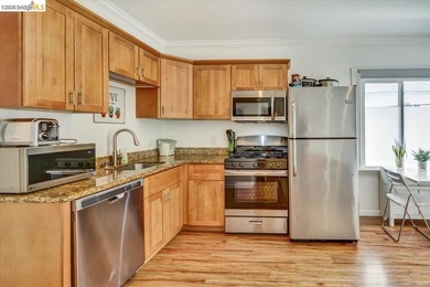 This occupied duplex is in a great location near Lake Merritt is - photo 26